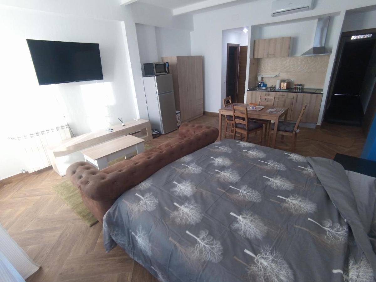 Apartamento De Lujo En La Sierra Becerril de la Sierra Bagian luar foto