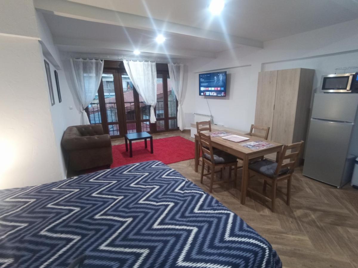 Apartamento De Lujo En La Sierra Becerril de la Sierra Bagian luar foto