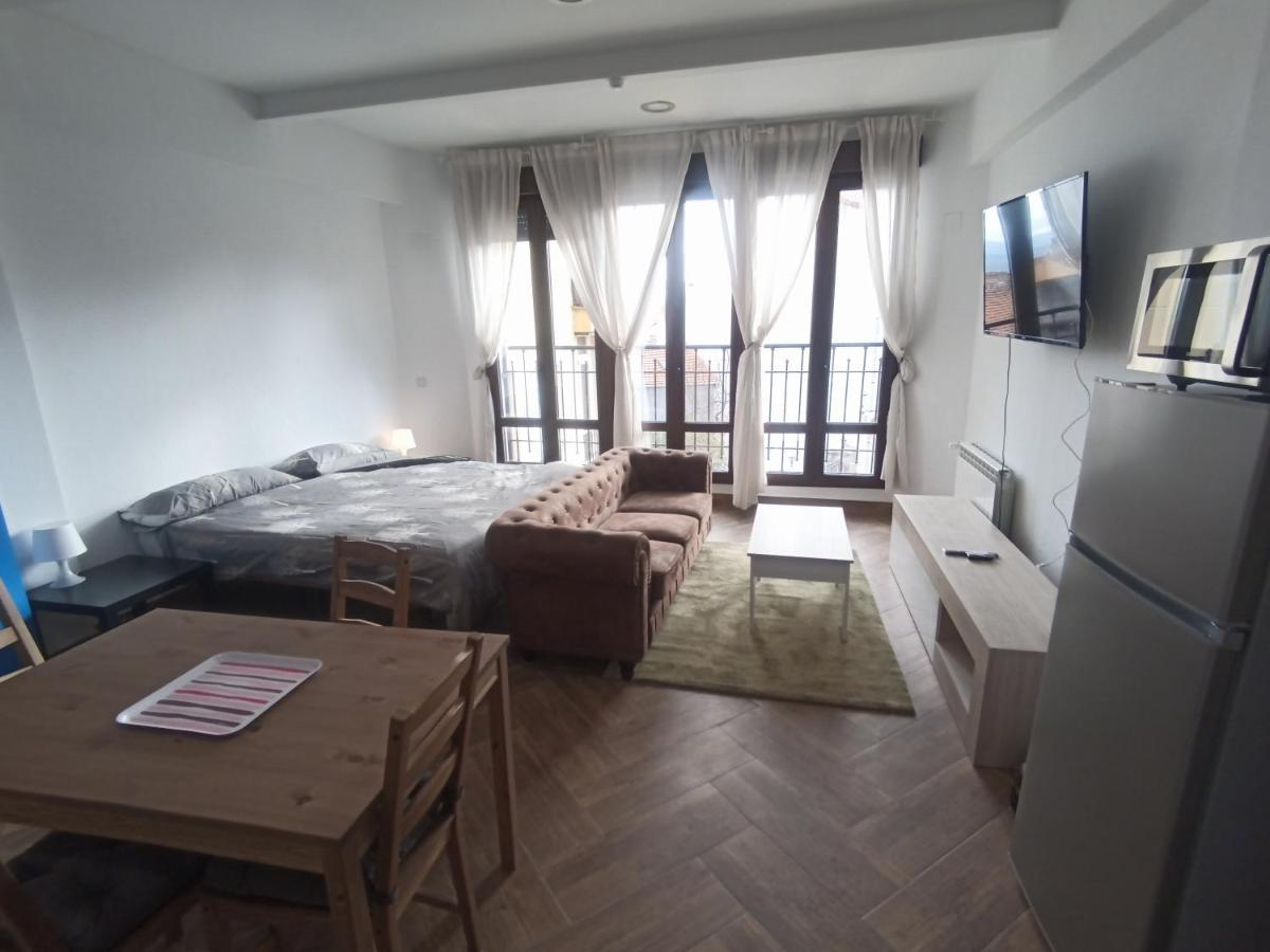 Apartamento De Lujo En La Sierra Becerril de la Sierra Bagian luar foto